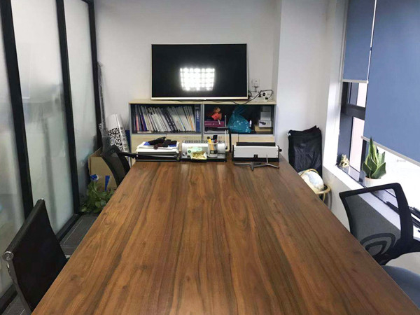 越邦機電會議室